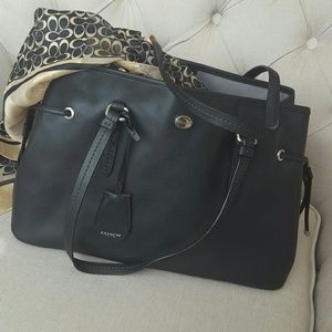Large Black coach woman's handbag purse tote